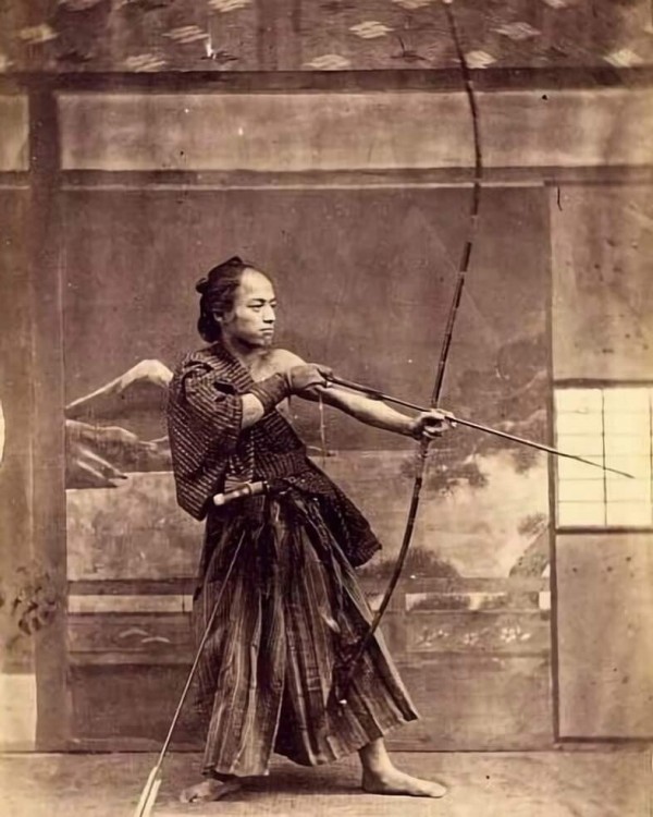 1870년 일본 사무라이 궁수